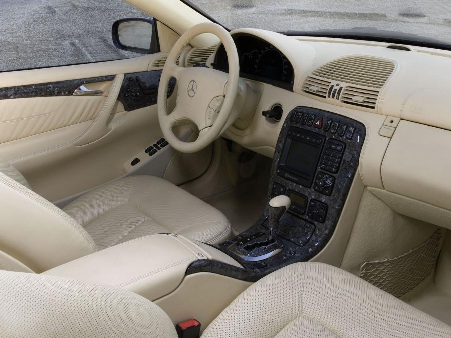  Mercedes-Benz CL600 1999 года  (фото 7 из 21)